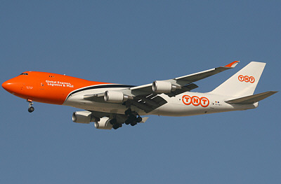 B747TNT_FHuber_400x263