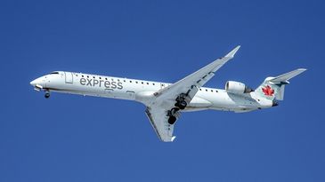Air Canada Express Cr J900